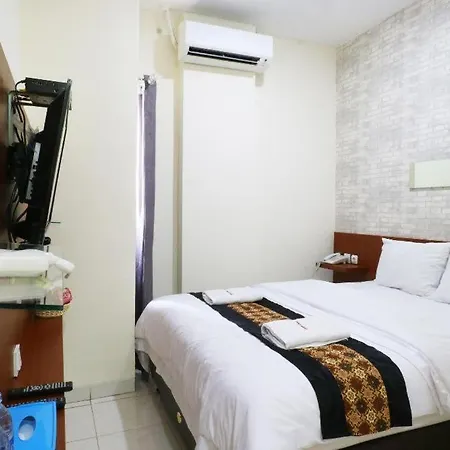 Oyo 1737 Hotel Celvasha-2